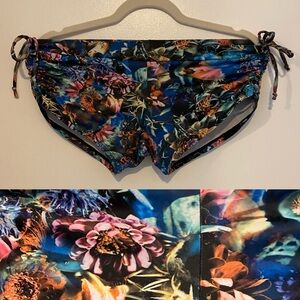Cactus Flower Side Tie Shorts One Size ✨